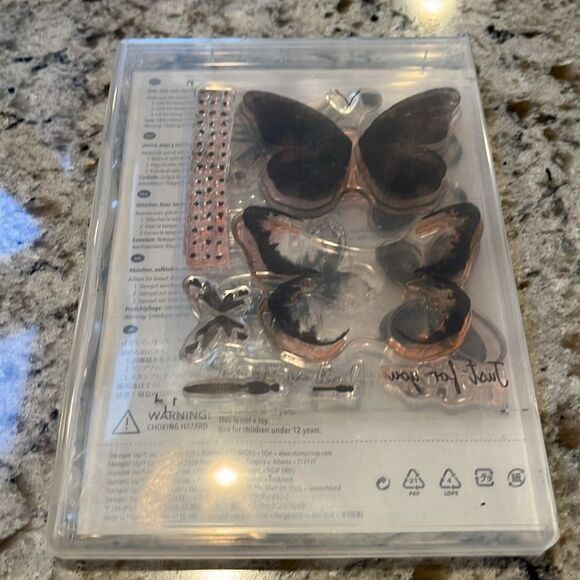 Stampin Up 4 Sets - Watercolor Wings, silhouettes, Smile, Wild about flowers - Picture 6 of 9